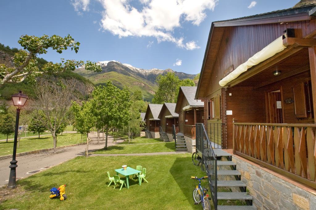 Bungalows La Borda D'Arnaldet Villanova Exterior foto